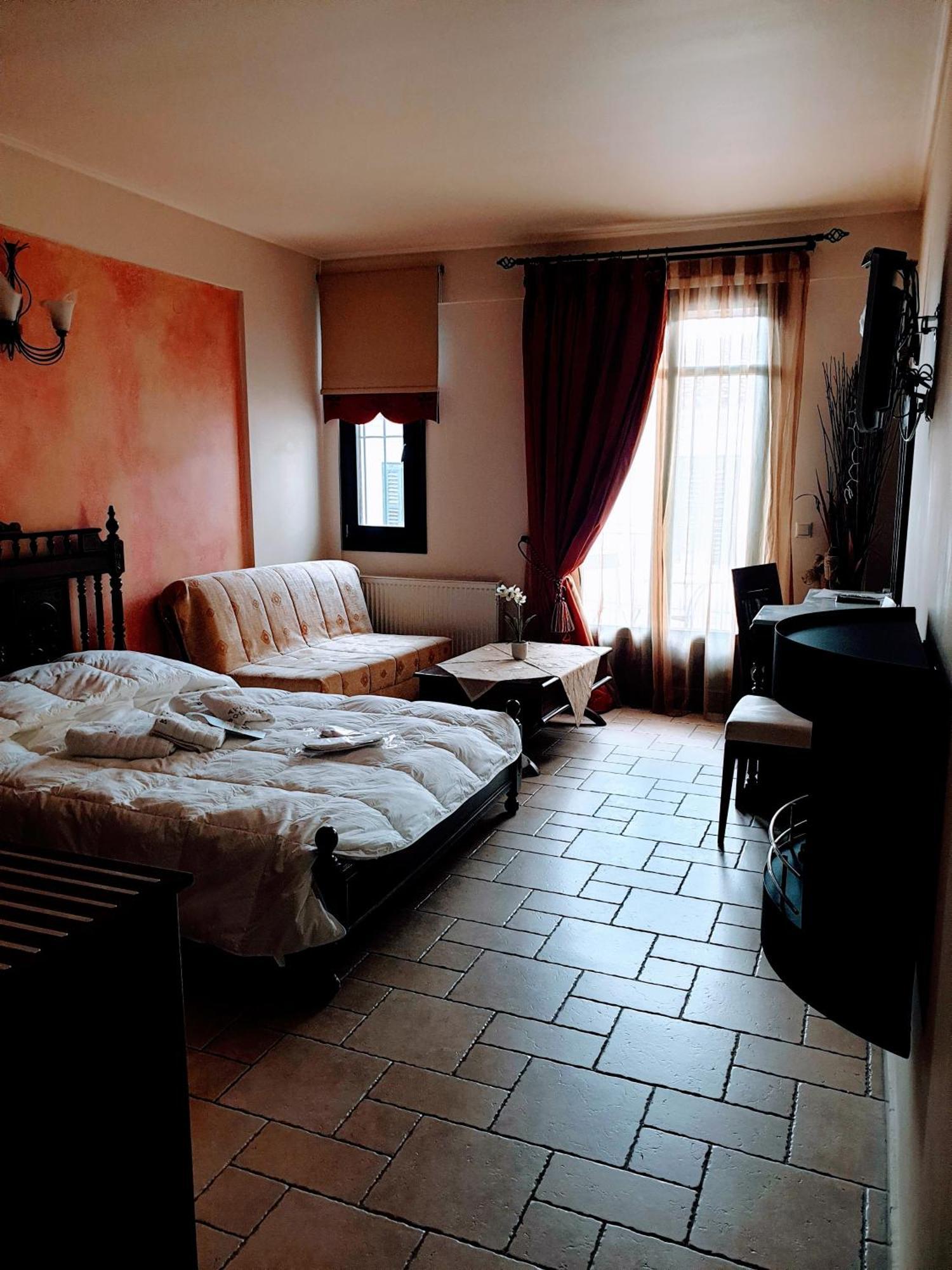 "Epavlis Boutique Galaxidi" Hotel Luaran gambar